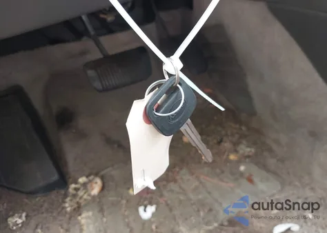 1998 Toyota Camry Le z USA, uszkodzony, nr VIN 4T1BG22K1WU314171